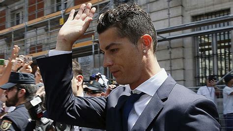 La Fiscalía no ve delito fiscal en Cristiano Ronaldo: OKDIARIO