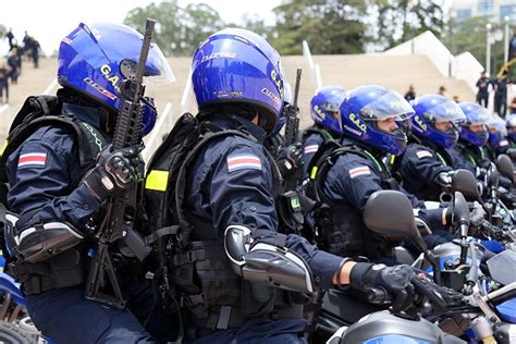 La Fuerza Pública de Costa Rica adquiere motos y chalecos ...