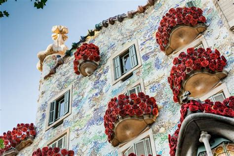 La leyenda de Saint Jordi a través de Casa Batlló | Viaja ...