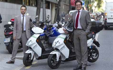 La moto eléctrica toma Barcelona | Economía | EL PAÍS
