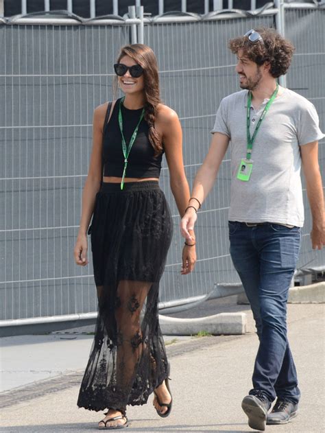 La novia de Fernando Alonso se luce en el circuito de Monza