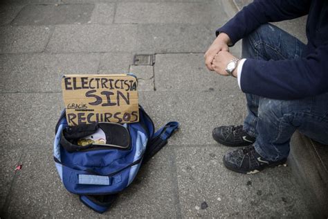 La pobreza en España se hace crónica: 20 millones de ...