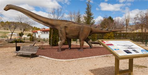 La ruta de los dinosaurios de Cuenca amplía el horario en ...