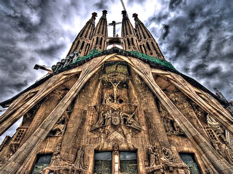 La Sagrada Familia, the jewel of Barcelona | Stay in Barcelona