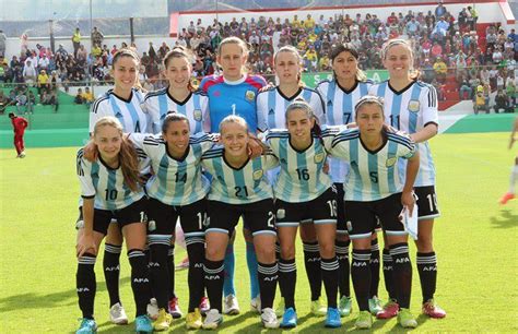 La selección argentina de fútbol de mujeres está de paro ...