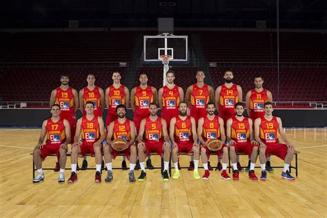 La Selección Española de baloncesto juega el EuroBasket ...