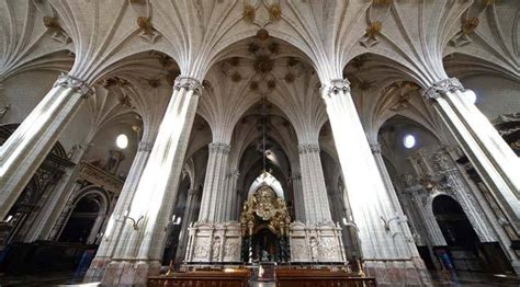 La Seo o Catedral de San Salvador: monumentos en Zaragoza ...