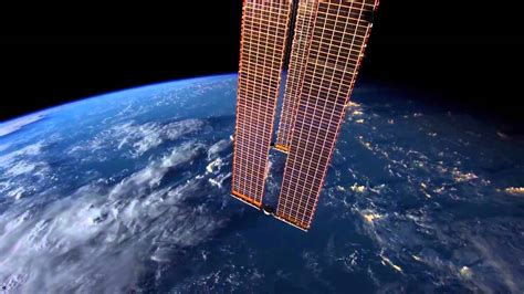 La tierra vista desde el satelite ISS HD   YouTube