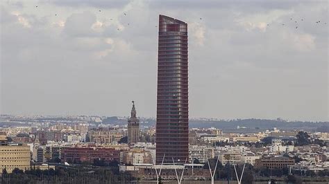 La Torre Pelli, el edificio más alto de Andalucía