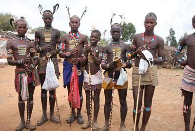 La tribu primitiva en África CCTV International
