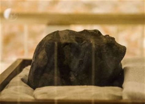 La tumba de Tutankamón tiene dos cámaras secretas que ...