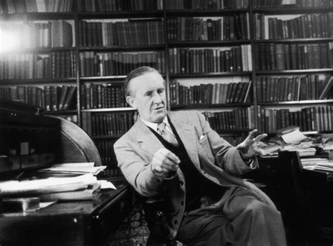 La vida de J.R.R. Tolkien en un video
