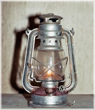 Lámpara de queroseno   Wikipedia, la enciclopedia libre
