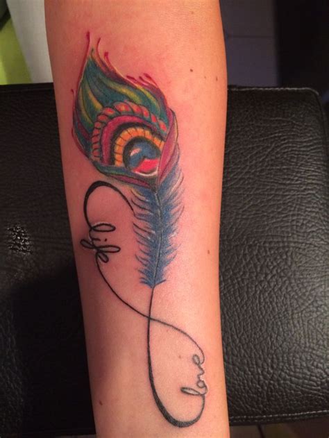 Las 25+ mejores ideas sobre Tatuaje infinito con pluma en ...