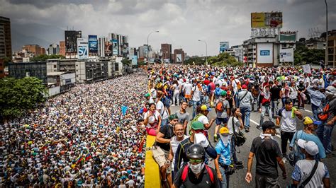 Las fotos más impactantes de la represión en Venezuela ...