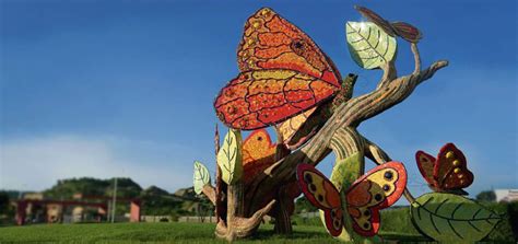 Las mariposas gigantes marcan la identidad de Villa Club ...
