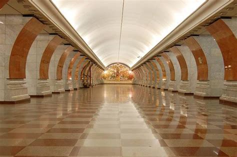 Las mejores y más bellas estaciones de metro de Moscú