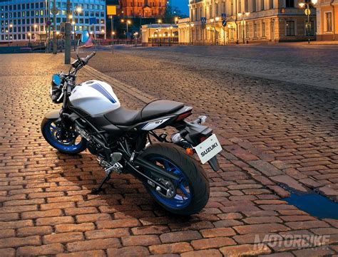 Las Suzuki del carnet A2   Motorbike Magazine