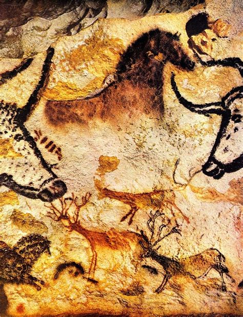 #Lascaux    Ancient Paleolithic paintings in Lascaux ...