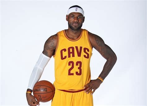 Lebron James Height Feet Weight Body Measurements Biceps Size