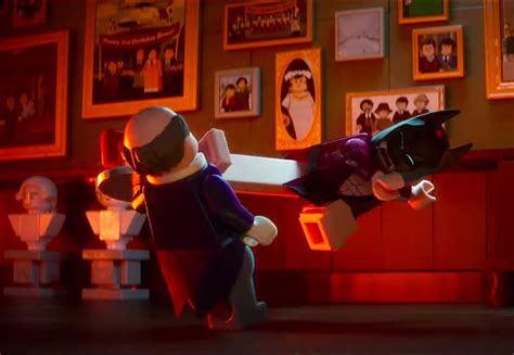 LEGO Batman: La película   trailer 2 en inglés y español ...