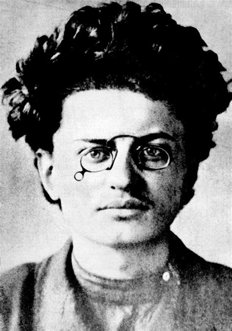 Léon Trotsky  auteur de Ma vie    Babelio