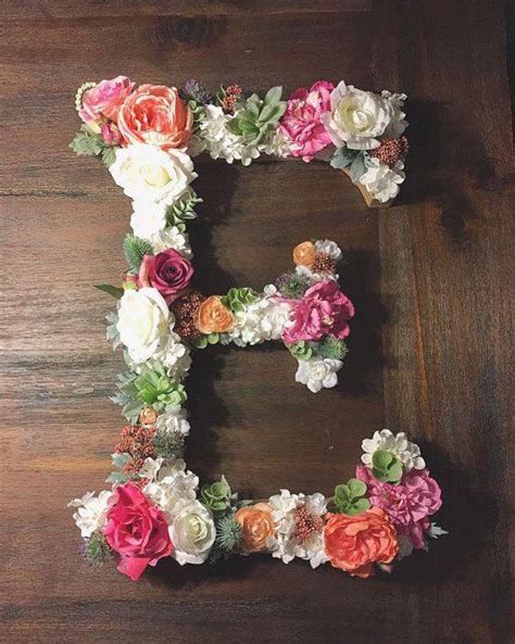 Letras decorativas hechas con flores de papel DIY | Mis ...