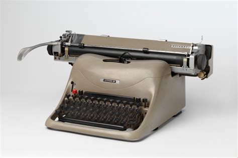 Lexicon 80, la máquina de escribir más vendida de la ...
