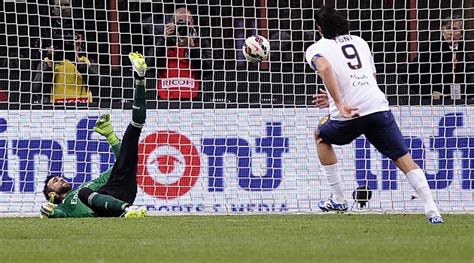 Liga italiana: Luca Toni marca un penalti a lo Panenka a ...