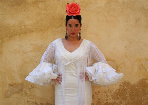 Lina & Blogguers. Encuentro de la firma de moda flamenca ...