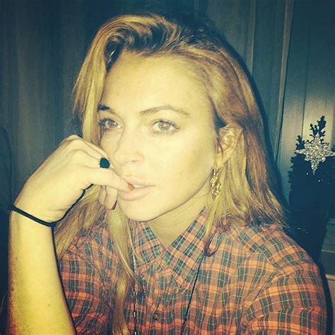 Lindsay Lohan Pregnant Rumor: T or F?   RumorFix   The ...