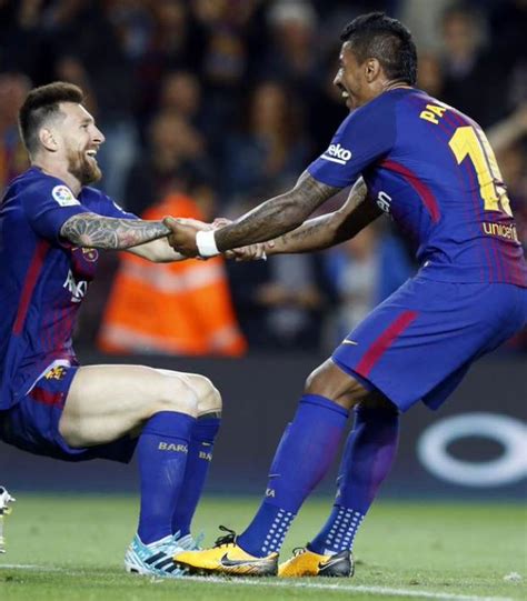 Lionel Messi And Paulinho Celebration