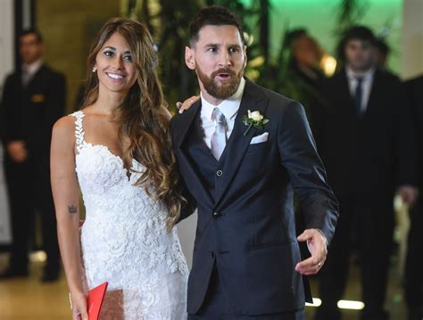 Lionel Messi marries childhood sweetheart Antonella ...