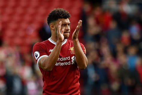 Liverpool FC star Oxlade Chamberlain will remain a winger ...