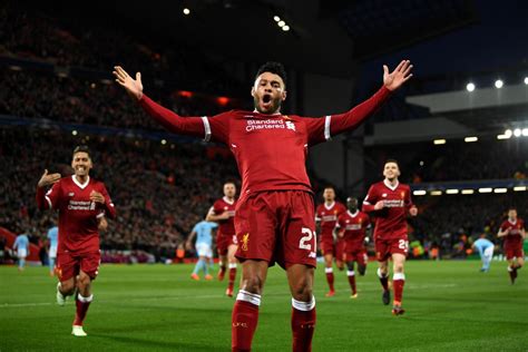 Liverpool star Oxlade Chamberlain leaves Manchester City ...