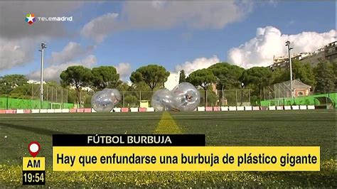 Llega a Madrid el fútbol burbuja   YouTube