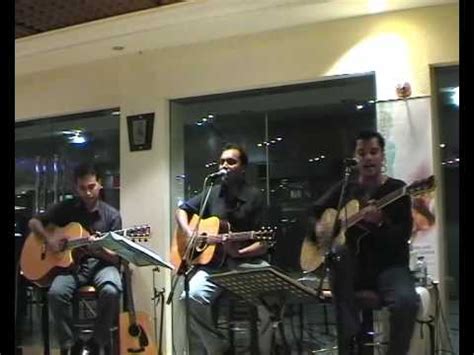 Long Train Running by Doobie Brothers Unplugged!   Live ...