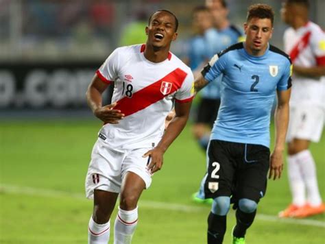 Los 20 futbolistas peruanos mejor cotizados en el mercado ...