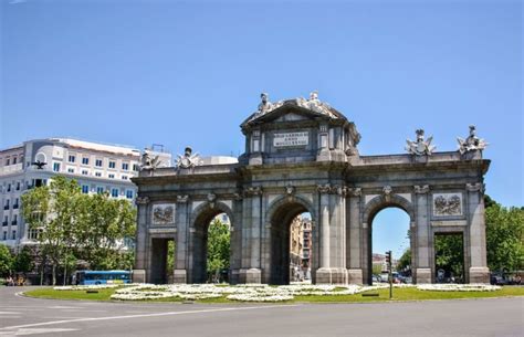 Los cinco monumentos de Madrid | Lugares con historia