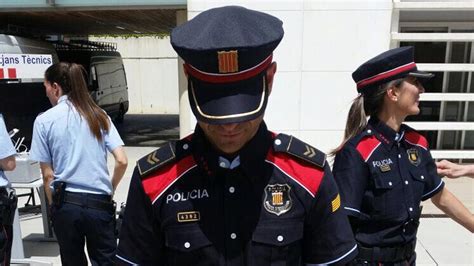 Los Mossos d Esquadra lucirán nuevos uniformes