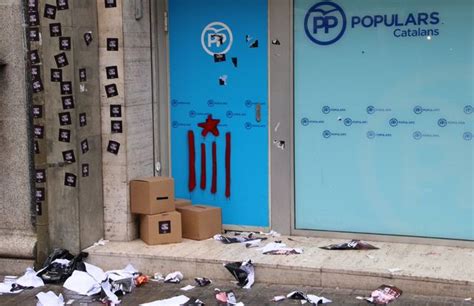 Los Mossos refuerzan la seguridad en la sede del PP catalán