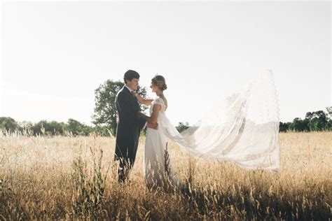 Los novios | Una boda en un pueblo de Segovia | Novias/bodas