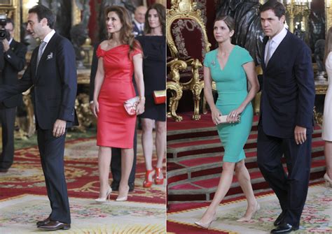 Los nuevos reyes Felipe y Letizia coronan su primer día de ...