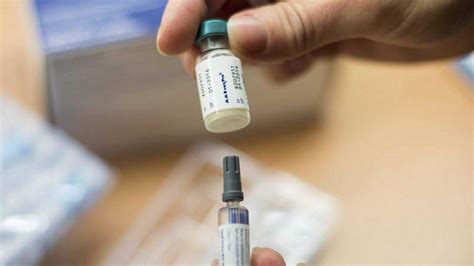 Los pediatras recomiendan limitar la vacuna del sarampión ...