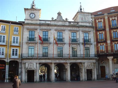 Los privilegios de la clase política municipal de Burgos ...