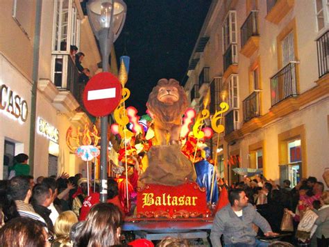 Los Reyes Magos: The Spanish Christmas Tradition   Madrid ...