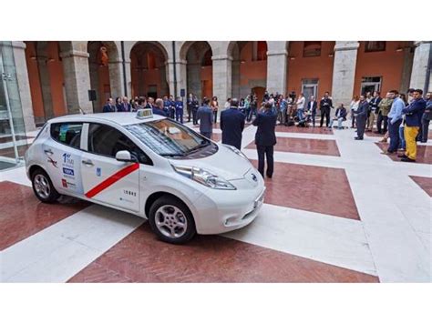 Los taxis eléctricos de Nissan ya llevan más 367.000 km de ...