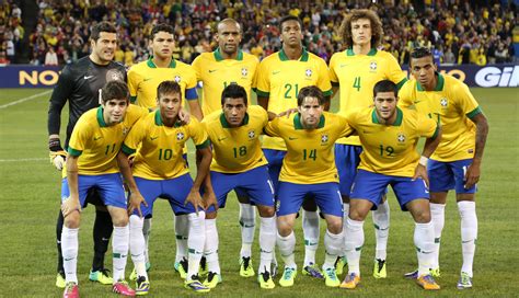 L’équipe du Brésil: Coupe du Monde 2014 – Soccer Politics ...