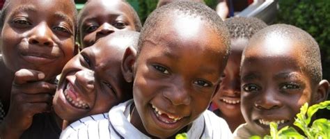 Luchar contra la pobreza en África | Children International