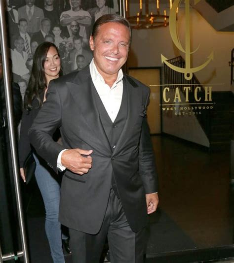 Luis Miguel tiene nueva amiga especial, una escort de lujo